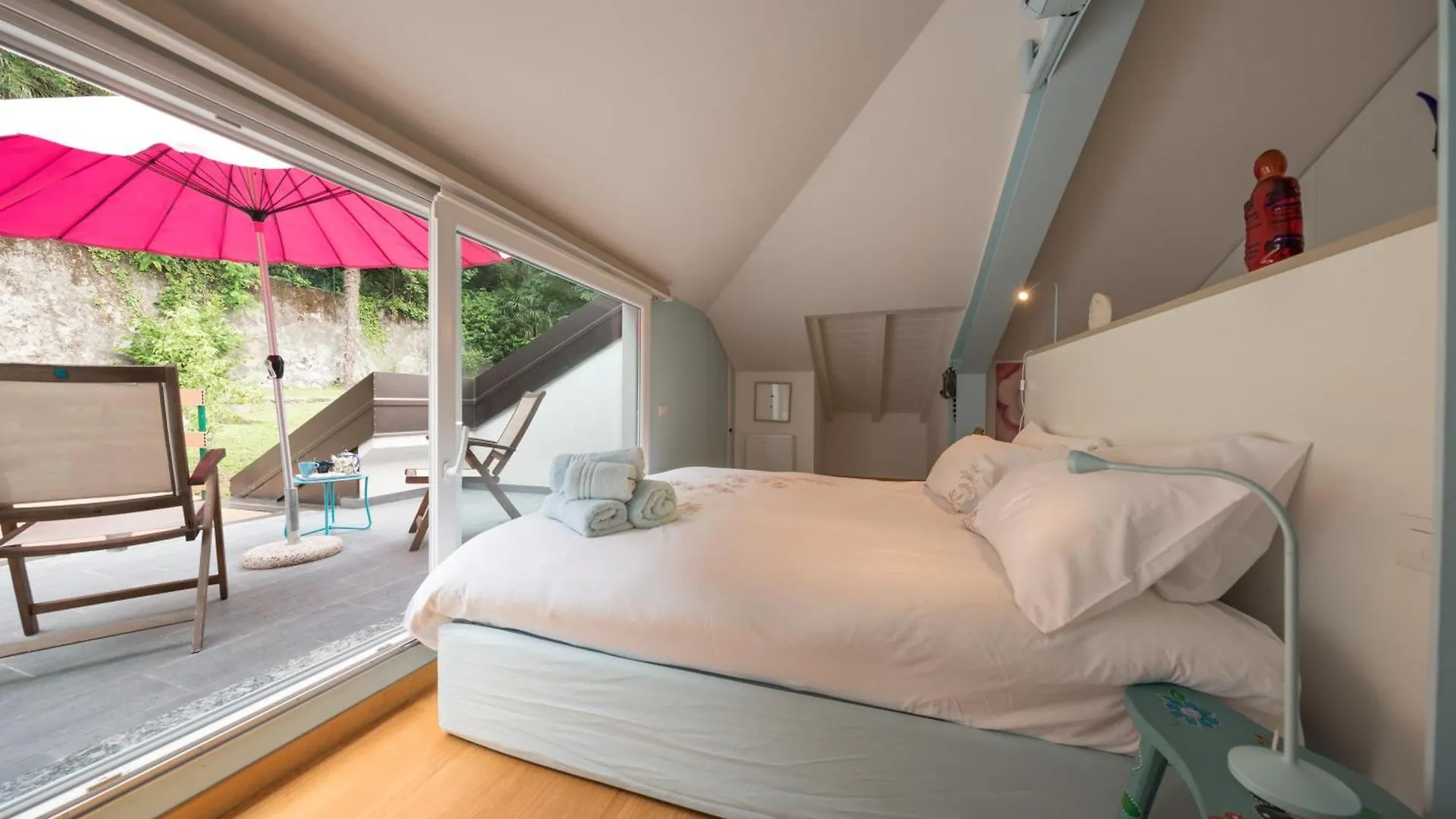 Villa With A View And Pool Longone al Segrino